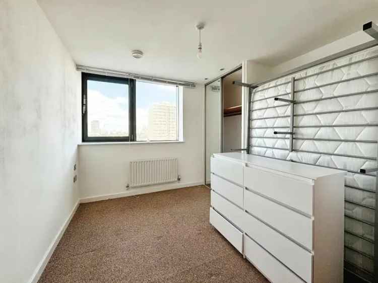 2 Bedroom Flat for Sale in London E14