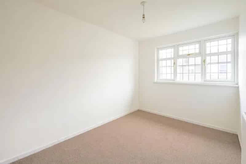 3 Bed Semi-Detached House For Sale