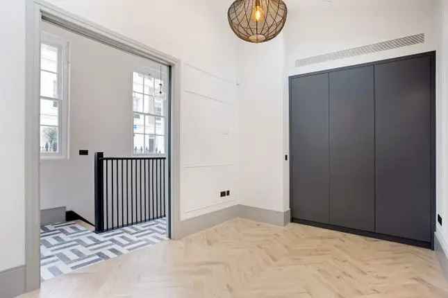 End terrace house to rent in Caroline Terrace, London SW1W