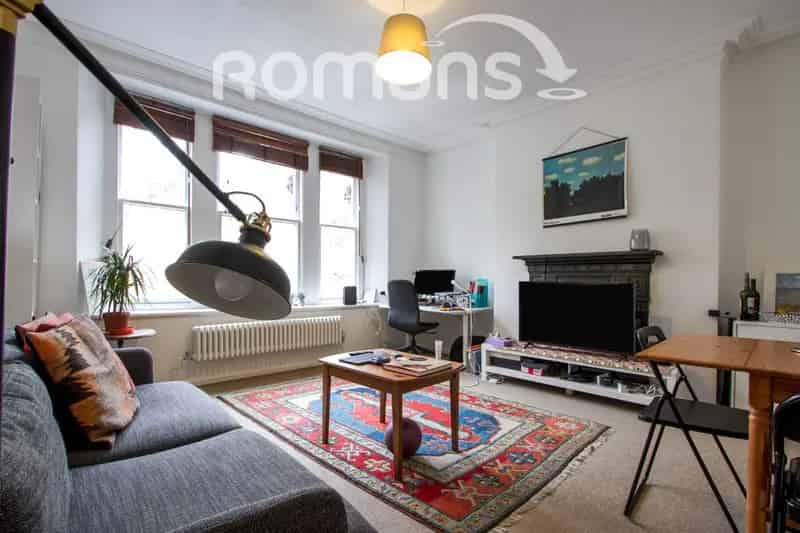 2 Bedroom Flat Clifton Village High Ceilings Modern Kitchen