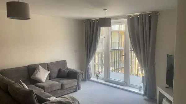 Flat For Rent in Gravesham, England