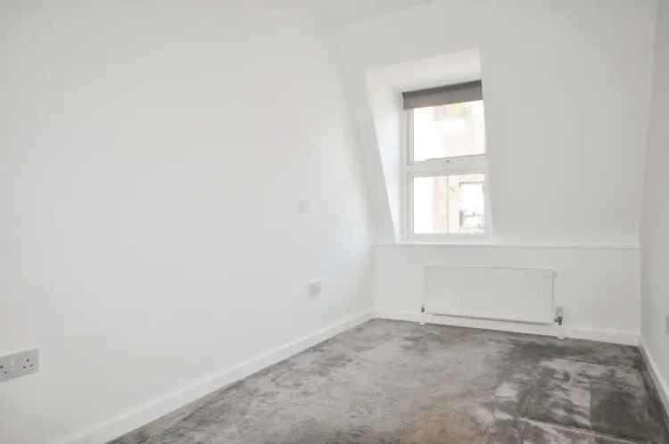 2 Bedroom Flat for Sale Brentwood High Street