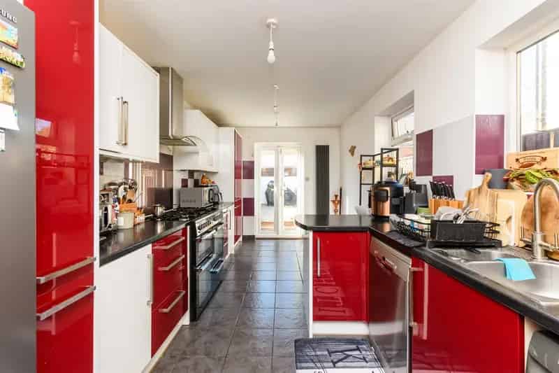 3 Bedroom Edwardian Terrace House For Sale