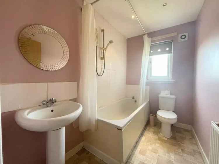 2 Bedroom House for Sale in Catrine