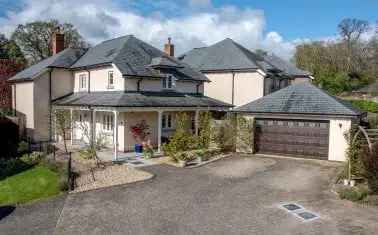 4-Bed Detached Home in Bishops Lydeard