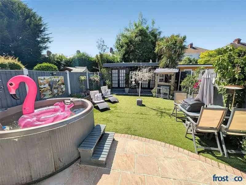 3 Bed House for Sale South Facing Garden Parking