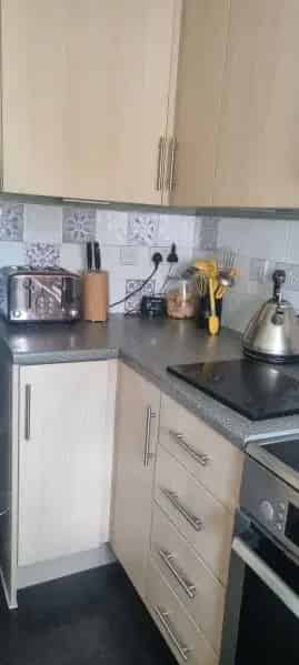 2 Double Bedroom House with Garden, Parking and Pets Allowed