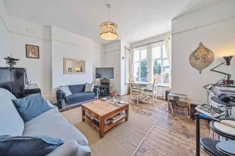 House For Sale in London, England