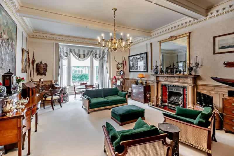 2 Bedroom Flat for Sale in Edinburgh West End