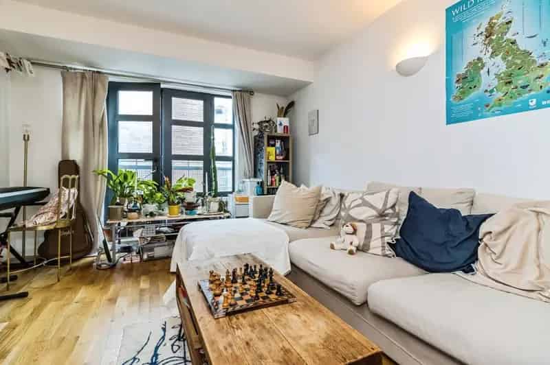 2 Bedroom Flat for Sale Manchester City Centre Near Piccadilly Station