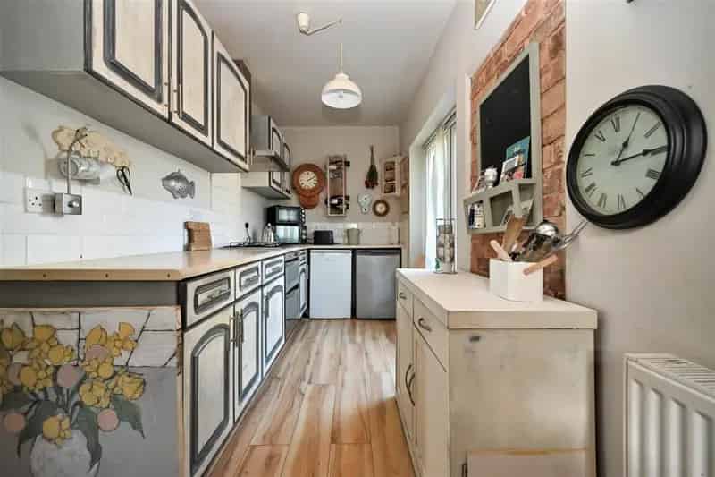3 Bedroom House For Sale Near Yeadon Tarn