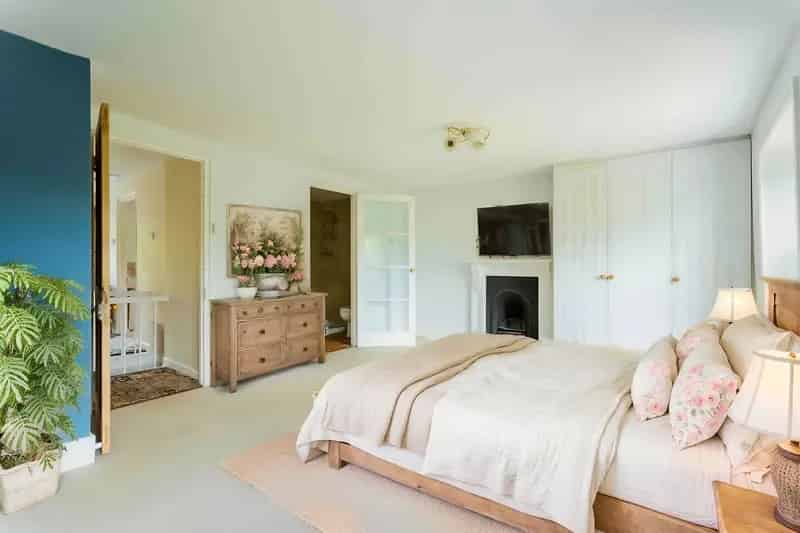 4 Bedroom Detached Farmhouse Near Dartmoor National Park