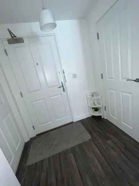 Flat For Rent in Maidstone, England