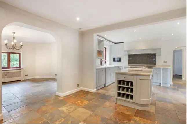 Four Bedroom House for Rent in Hampstead NW3