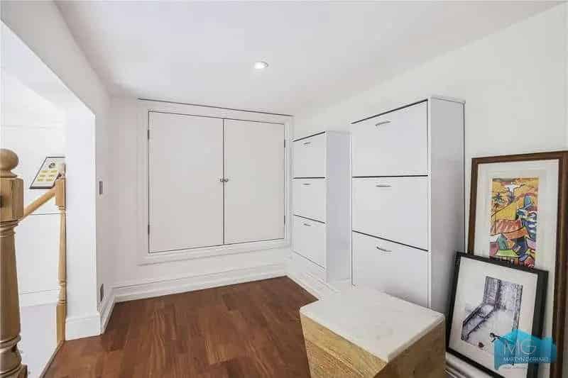 2 Bed Flat for Sale in Hampstead