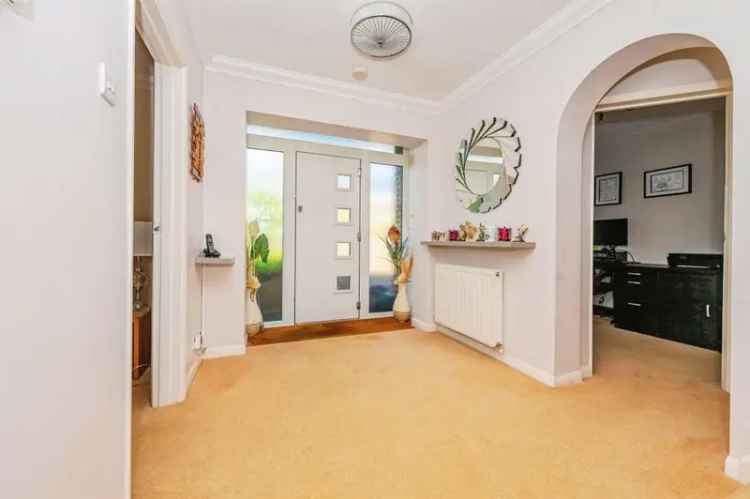 Four Bedroom Detached House Leverstock Green