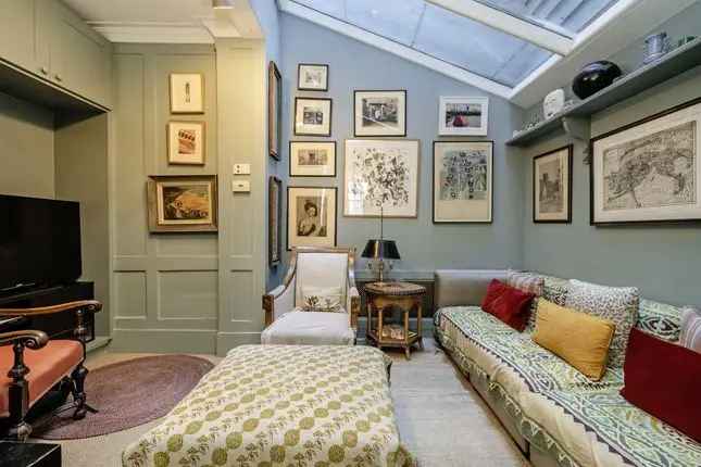 Grade II Listed 4-Bedroom House St James's London