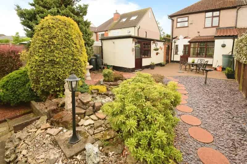 3 Bedroom Semi Detached House for Sale Coventry CV5