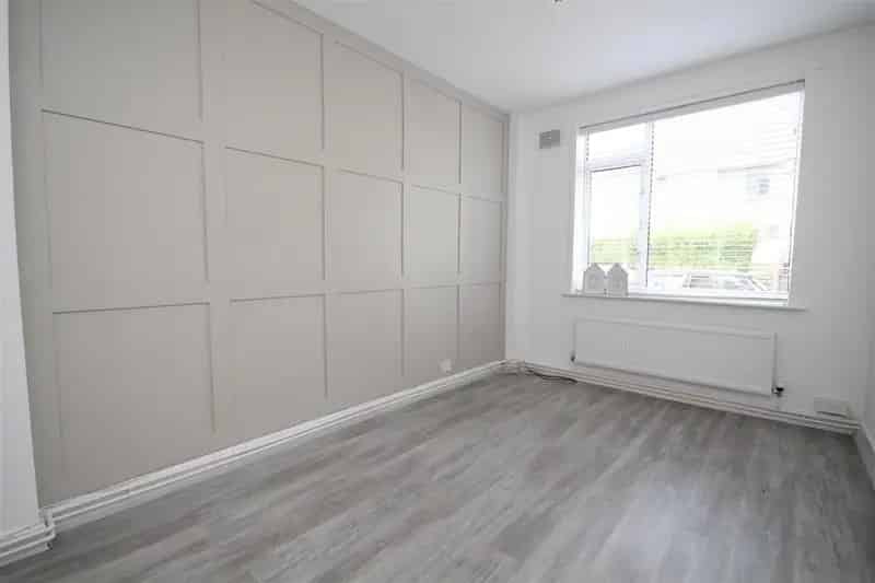 2 Bedroom Ground Floor Apartment For Sale