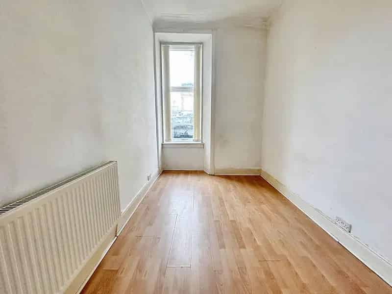2 Bedroom Flat to Rent Hillfoot Street Glasgow