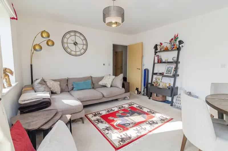 Two Bedroom Apartment in Fenny Stratford