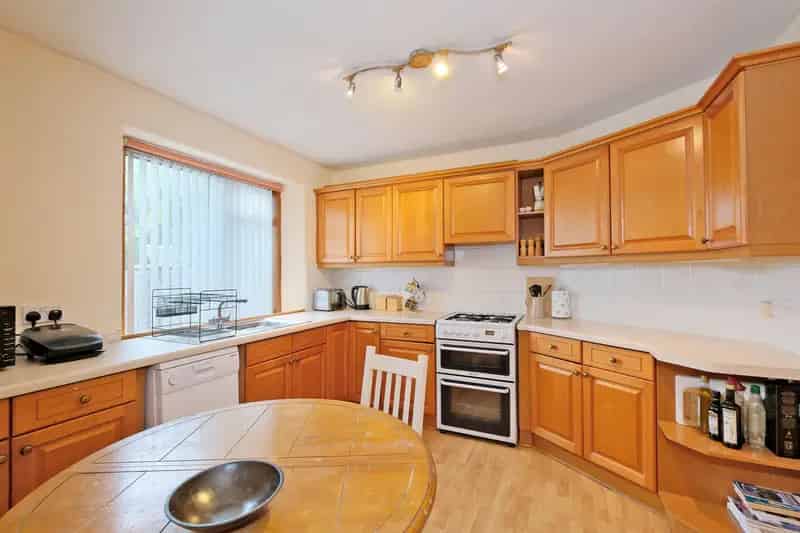 Spacious 2-Bed Home with Large Garden