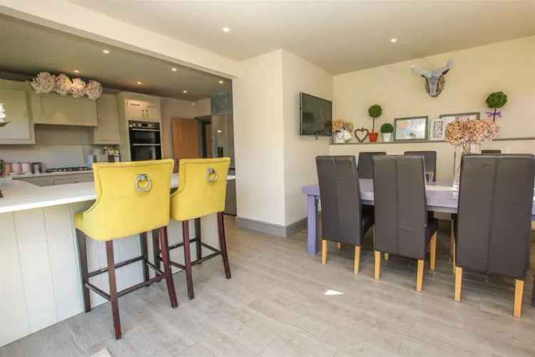 3 Bedroom Semi-Detached Bungalow for Sale Pilgrims Hatch