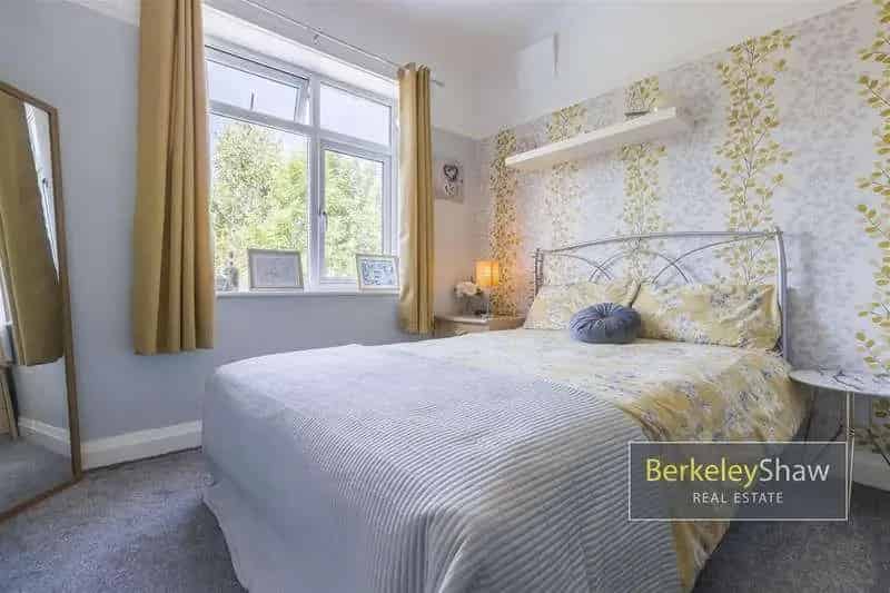 6 Bed House for Sale Moorland Avenue Crosby