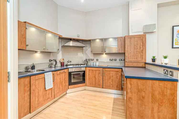 1 Bedroom Apartment for Sale on Byres Road Glasgow