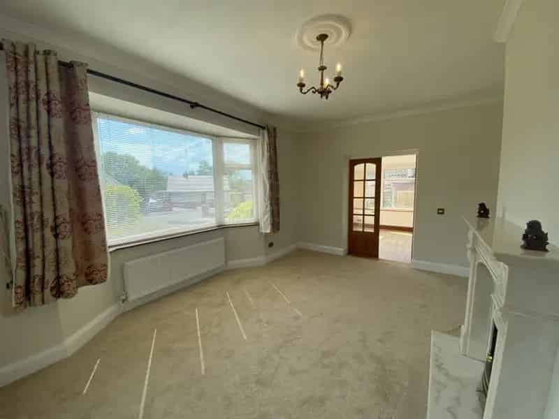 3 Bedroom Bungalow To Rent