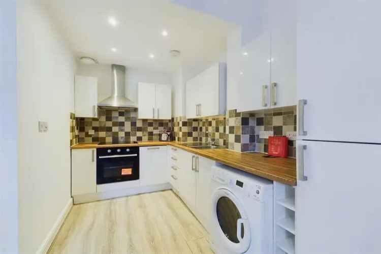 3 bedroom flat to rent