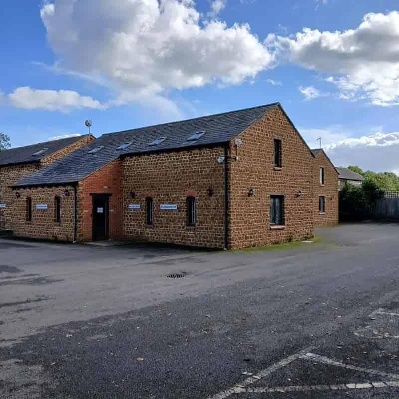 Open Plan Office Unit in Rural Setting Ample Parking