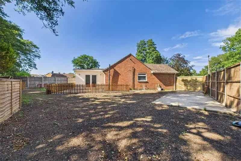 3 Bed Semi-Detached Bungalow For Sale No Onward Chain