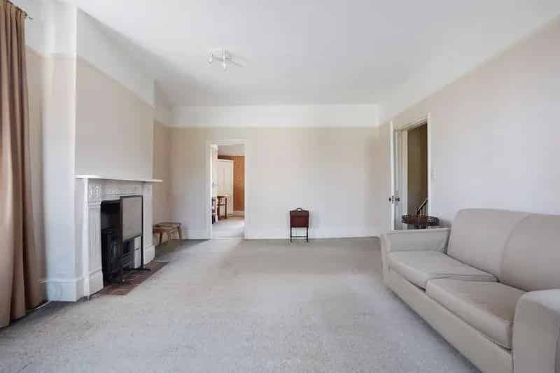 5 Bedroom House for Sale Canterbury