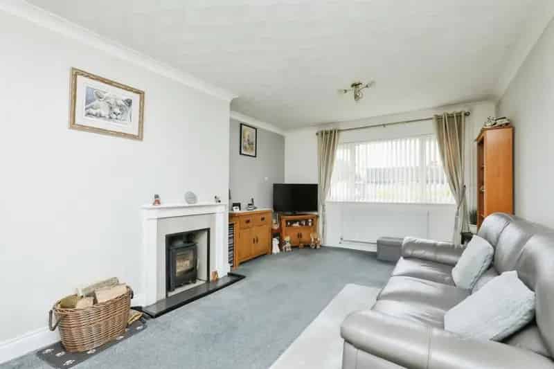 2 Bed Detached Bungalow Shipdham Excellent Condition