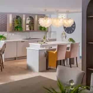 Spacious 1-Bed Apartment with Modern Amenities and Juliette Balcony