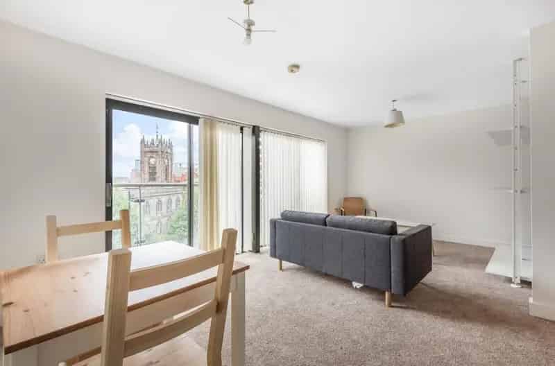 1 Bedroom Flat To Let City Centre Views 549 SQ FT