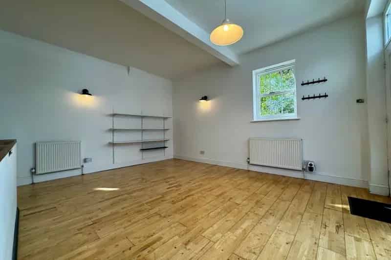 Self Contained Annexe in Upperton Eastbourne