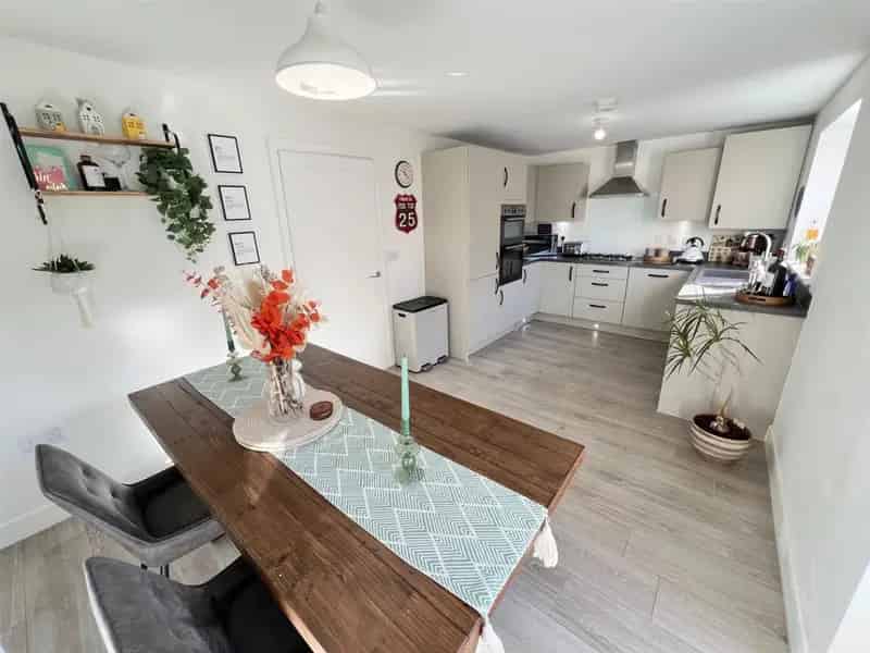 4 Bedroom Detached House For Sale Near Stourbridge