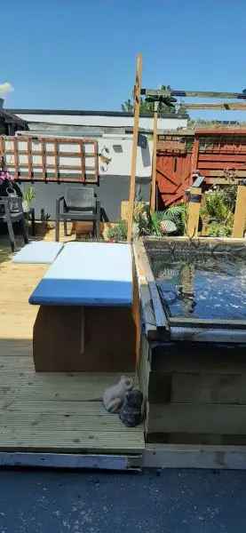 3 Bed Terrace House Driveway Near Town