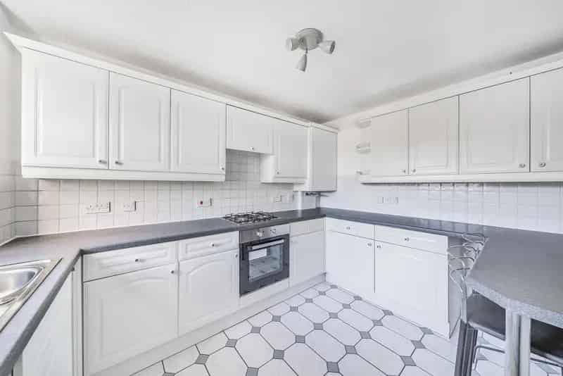 Flat For Rent , London, England
