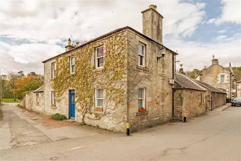 4 Bed Detached House with Development Potential