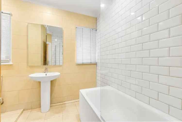 Parsons Green 2-Bedroom Garden Flat