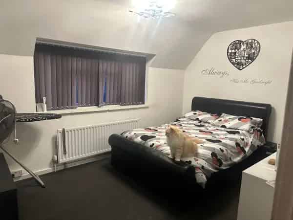 Family Home near Guildford - Large Garden