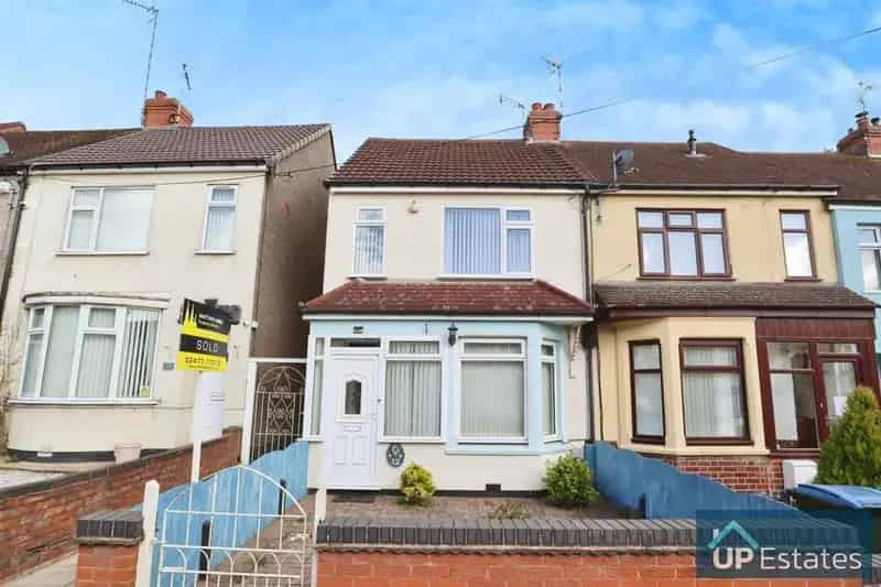 3 Bedroom End of Terrace House to Rent