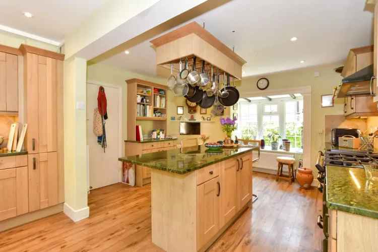 Detached House for sale with 4 bedrooms, Ventnor, Isle of Wight