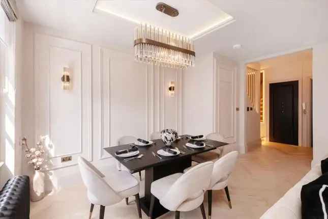 Flat for sale in Gloucester Terrace, London W2