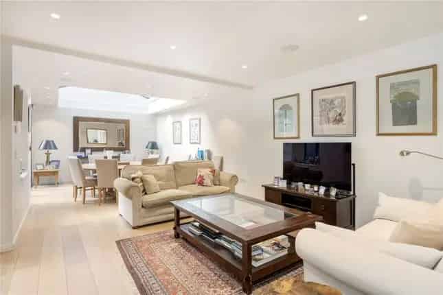Six Bedroom Family Home South Kensington Gated Mews