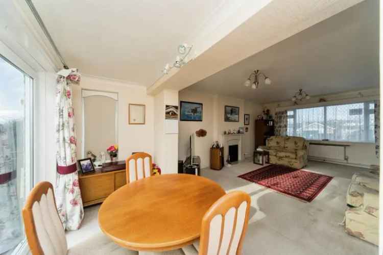 Detached Bungalow Two Double Bedrooms Spacious Lounge Pebsham