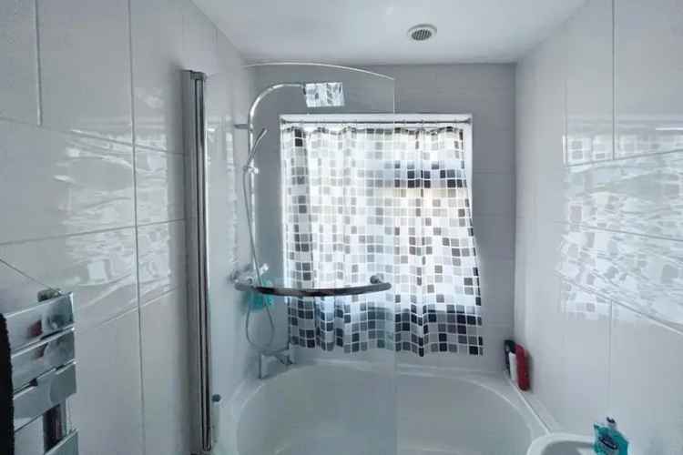 Charming Semi-Detached House for First-Time Buyers